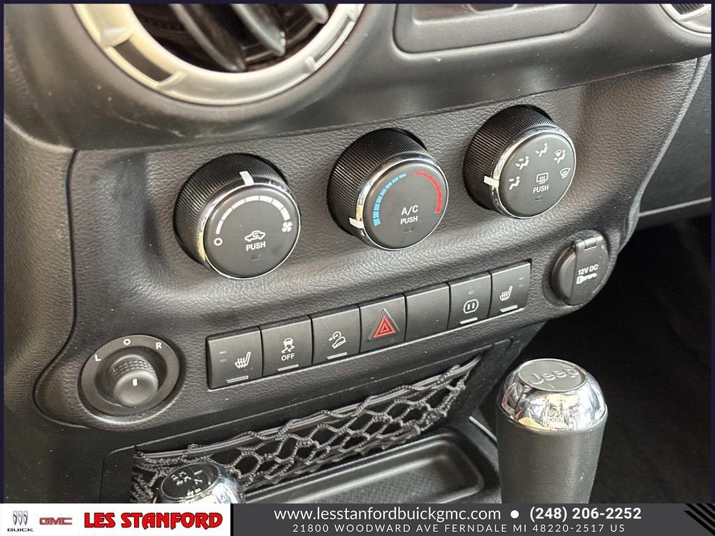 2012 Jeep Wrangler Unlimited Sahara
