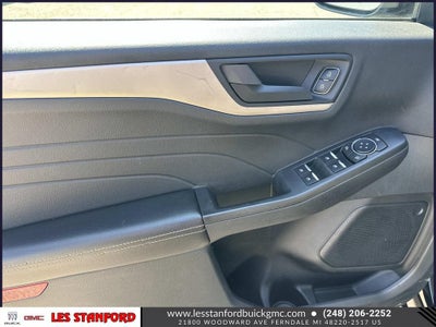 2022 Ford Escape SE