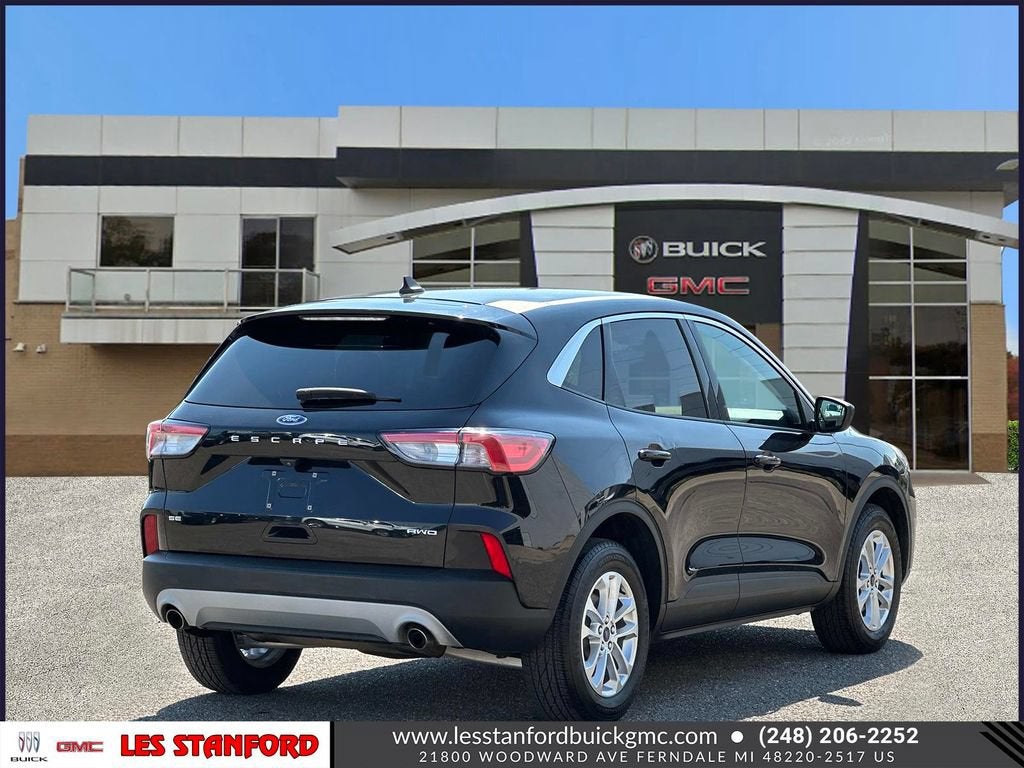 2022 Ford Escape SE