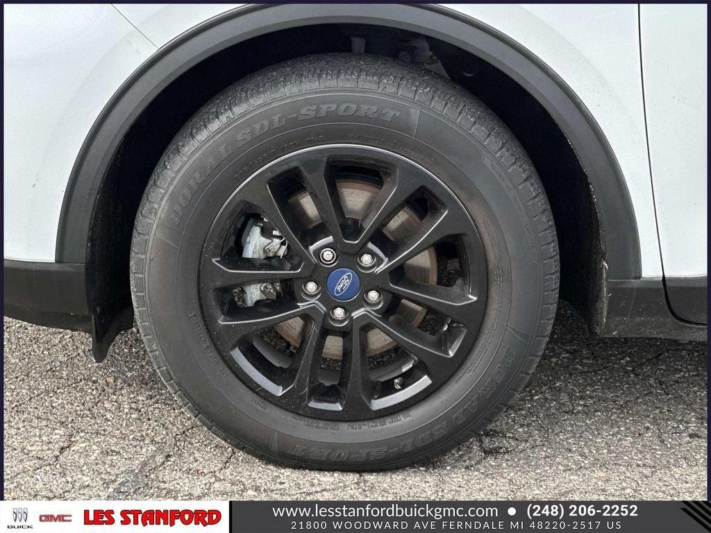 2020 Ford Escape SE