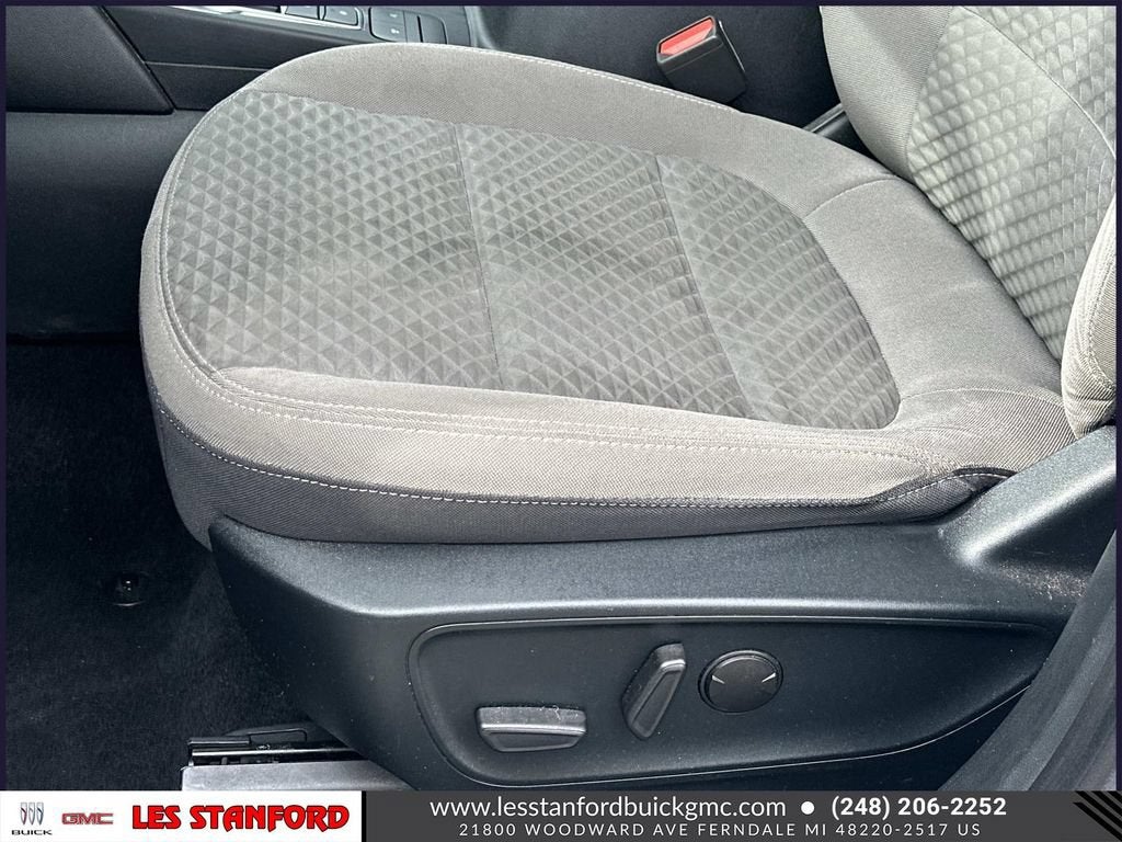 2020 Ford Escape SE