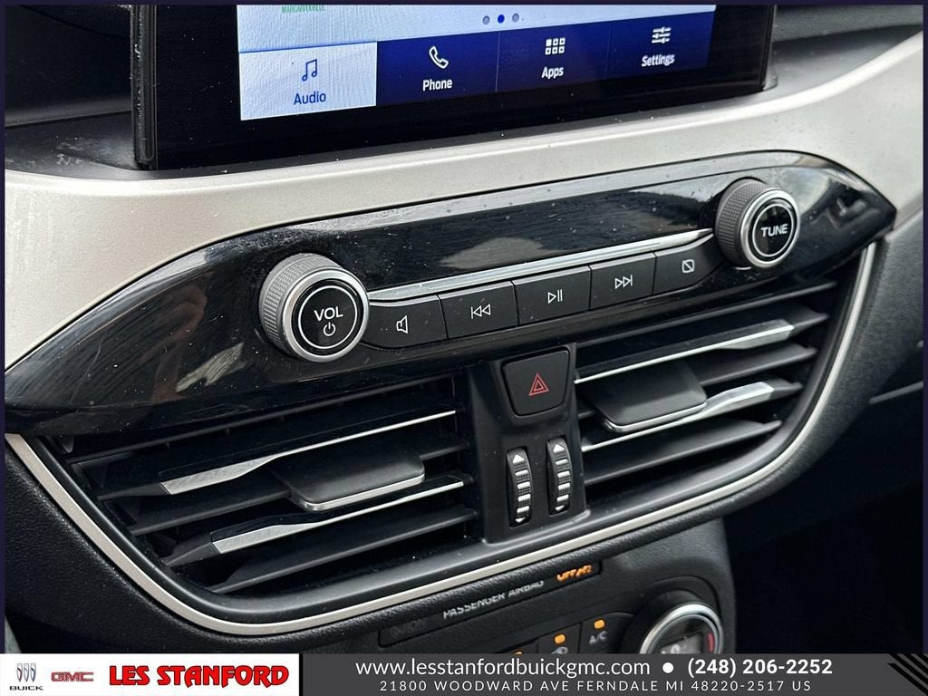 2020 Ford Escape SE