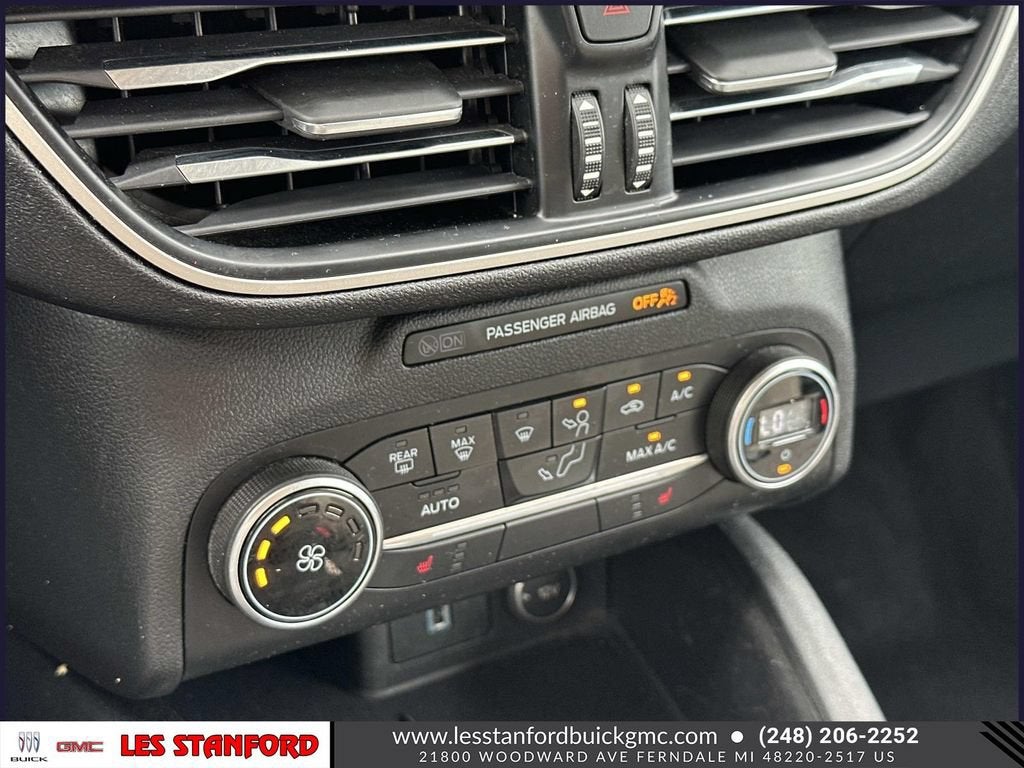 2020 Ford Escape SE