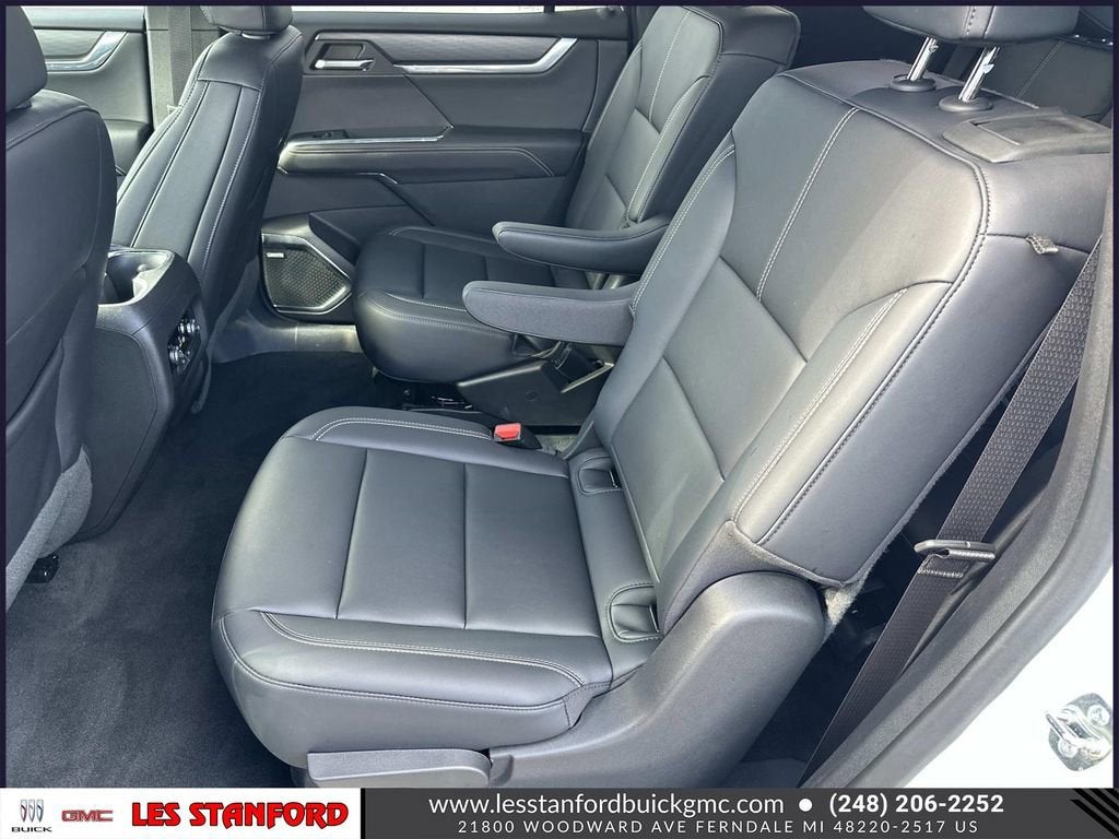 2024 GMC Acadia Elevation