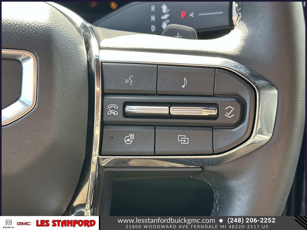 2024 GMC Acadia Elevation