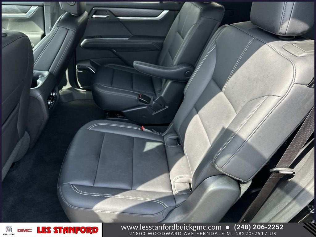 2024 GMC Acadia Elevation