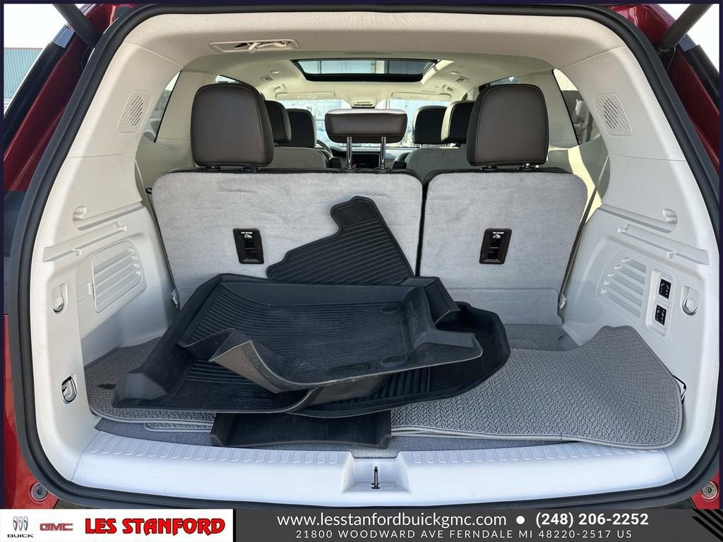 2024 GMC Acadia Denali