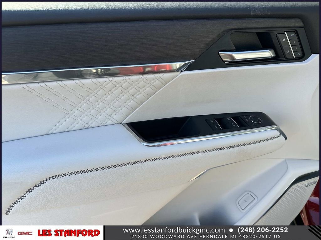 2024 GMC Acadia Denali