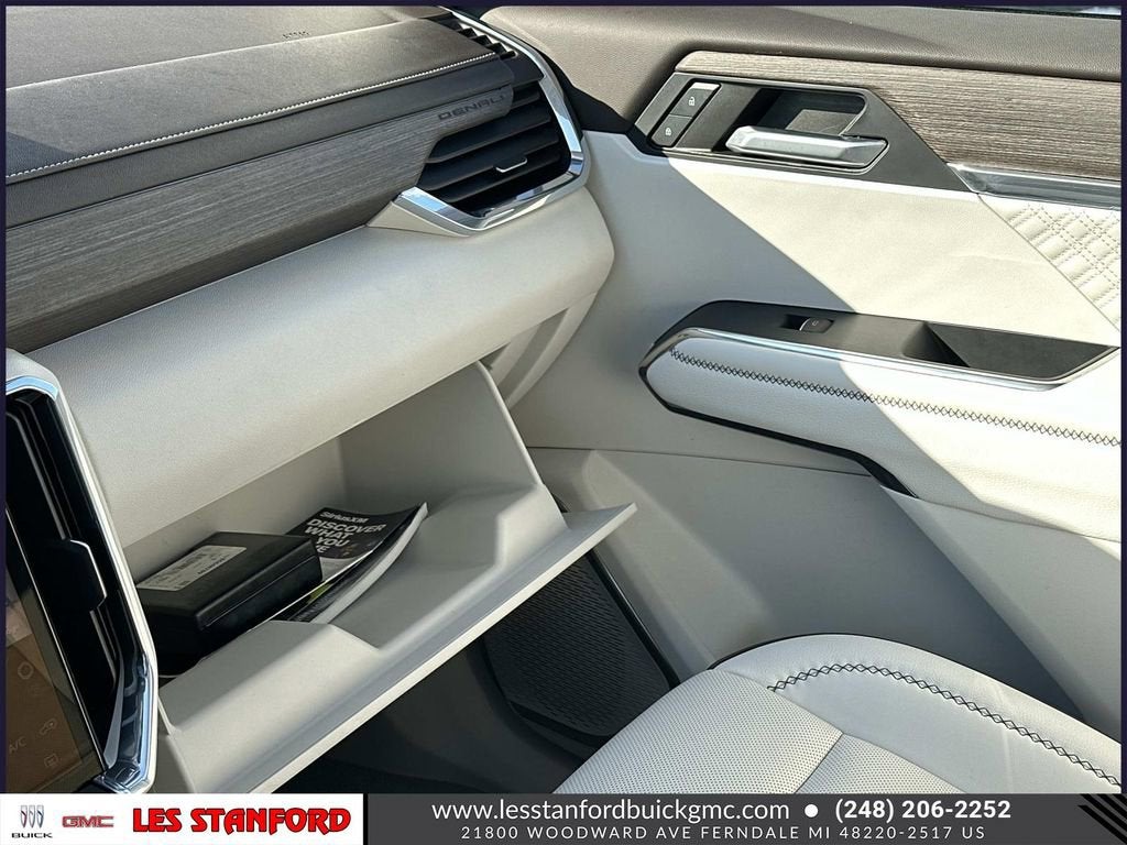 2024 GMC Acadia Denali