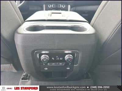 2024 GMC Yukon XL SLT