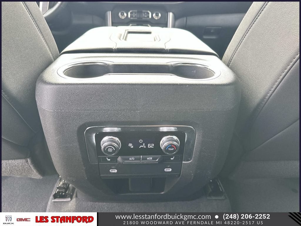 2024 GMC Yukon XL SLT