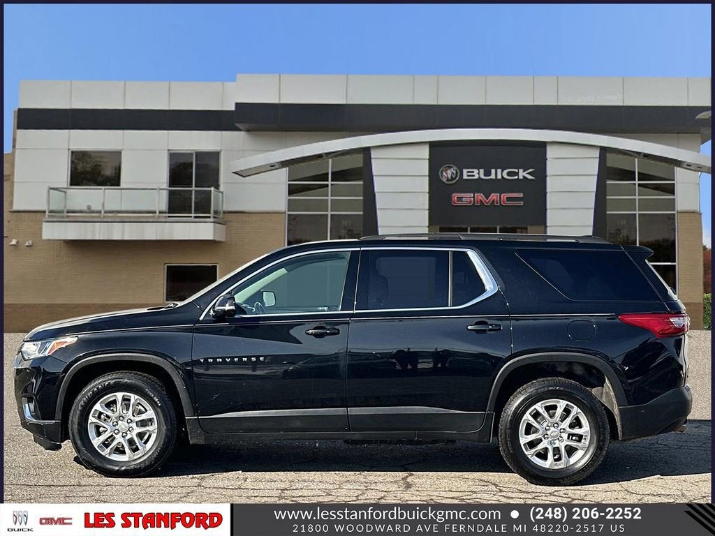 Used 2020 Chevrolet Traverse 1LT with VIN 1GNERGKW9LJ325872 for sale in Ferndale, MI