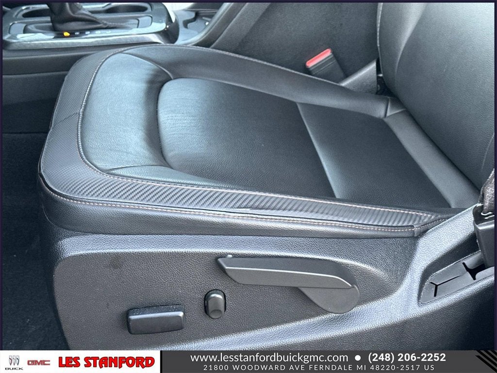 2022 GMC Canyon AT4 - Leather