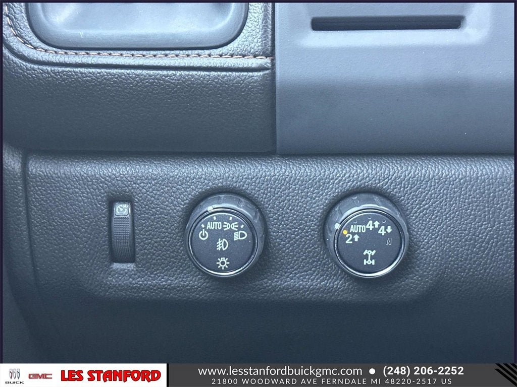 2022 GMC Canyon AT4 - Leather