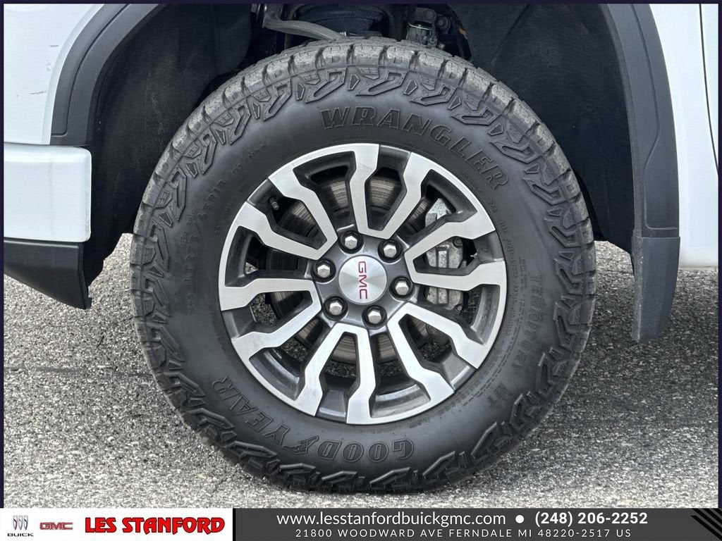 2023 GMC Sierra 1500 AT4