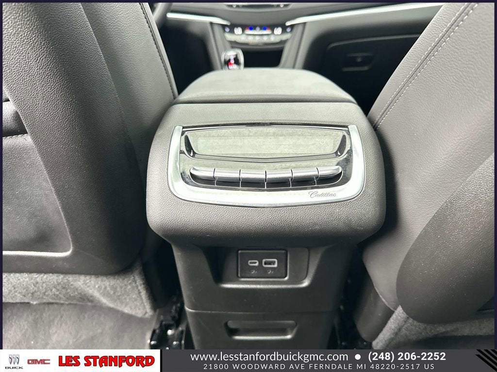 2025 Cadillac XT6 Luxury