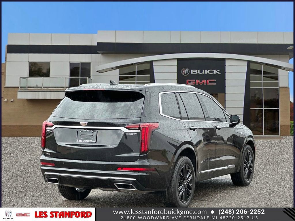 2025 Cadillac XT6 Luxury