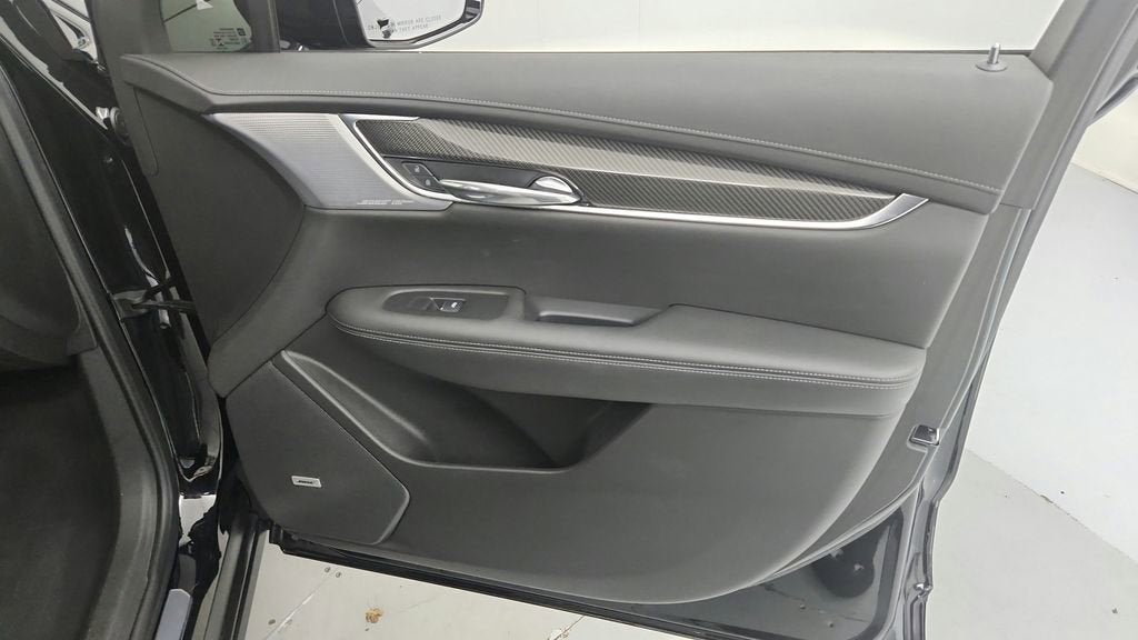 2023 Cadillac XT6 Sport