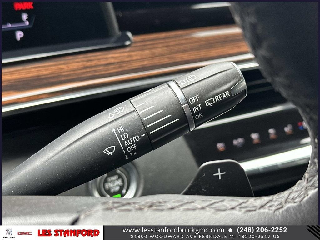 2023 Cadillac Escalade Luxury