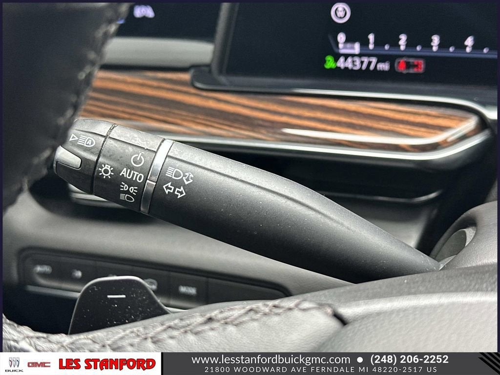 2023 Cadillac Escalade Luxury