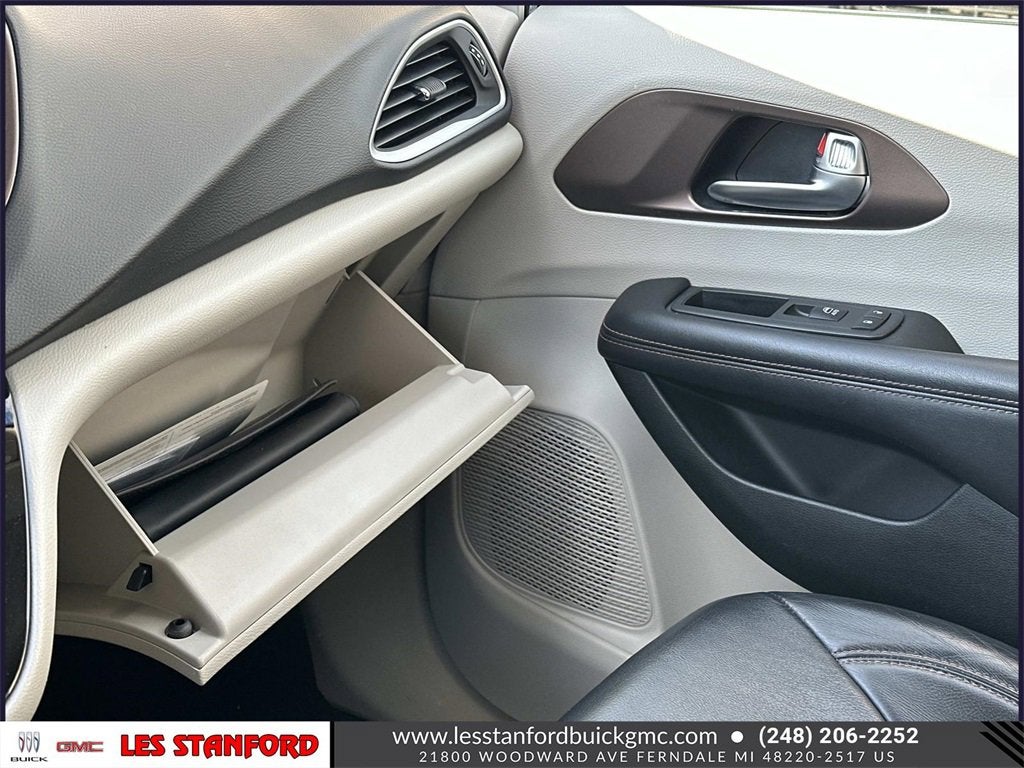 2018 Chrysler Pacifica Touring L