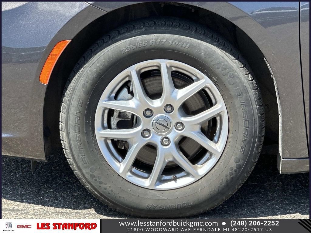 2023 Chrysler Pacifica Touring L