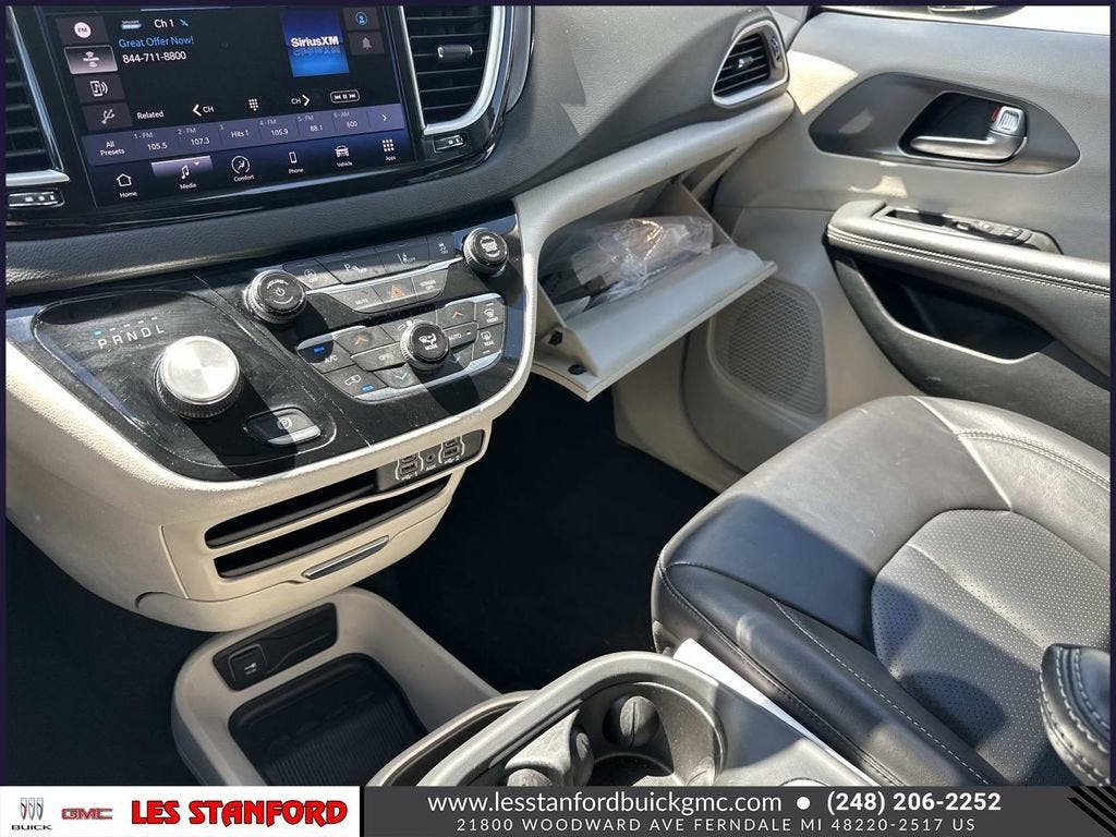 2023 Chrysler Pacifica Touring L