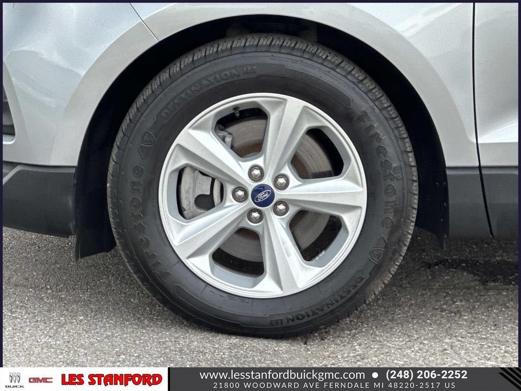 2021 Ford Edge SE - Photo 10
