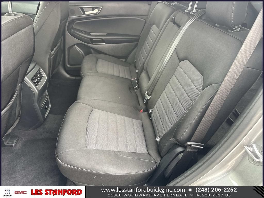 2021 Ford Edge SE - Photo 13