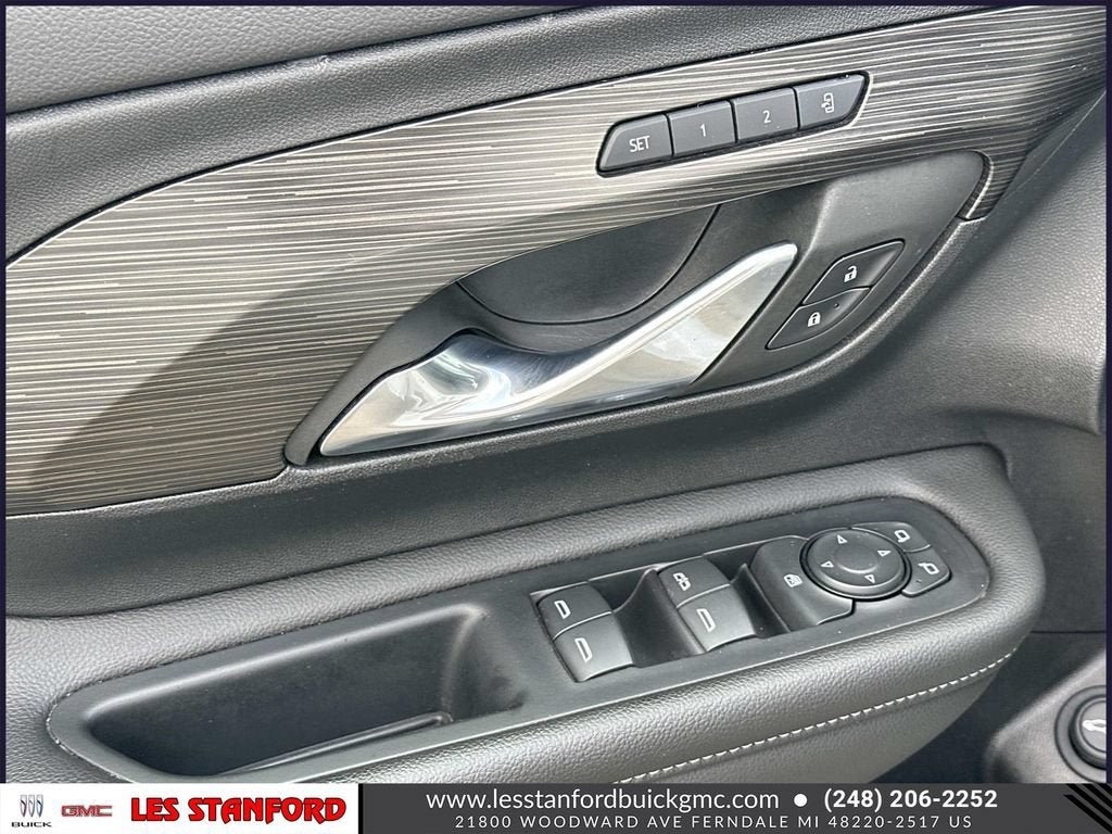 2023 GMC Terrain SLT