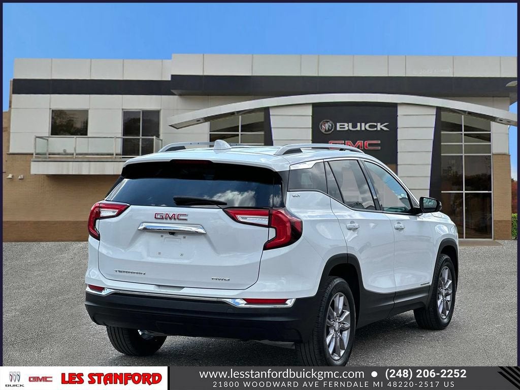 2023 GMC Terrain SLT