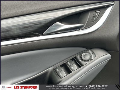 2024 Buick Enclave Essence
