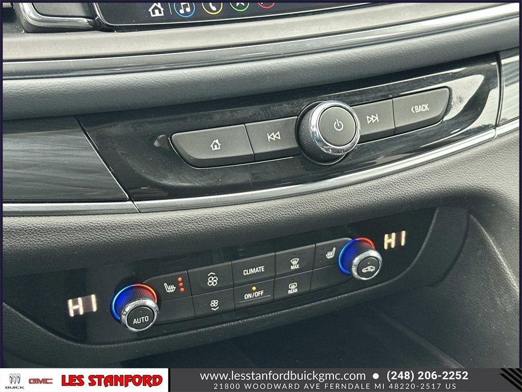 2020 Buick Enclave Essence