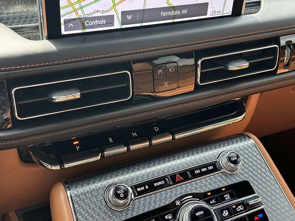2023 Lincoln Aviator Black Label