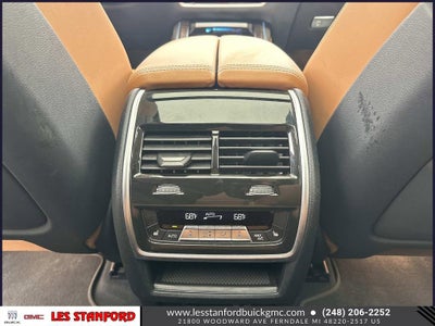 2023 BMW X7 xDrive40i