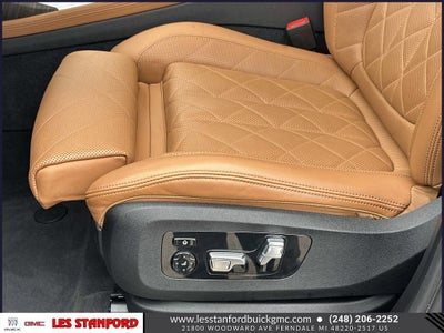 2023 BMW X7 xDrive40i