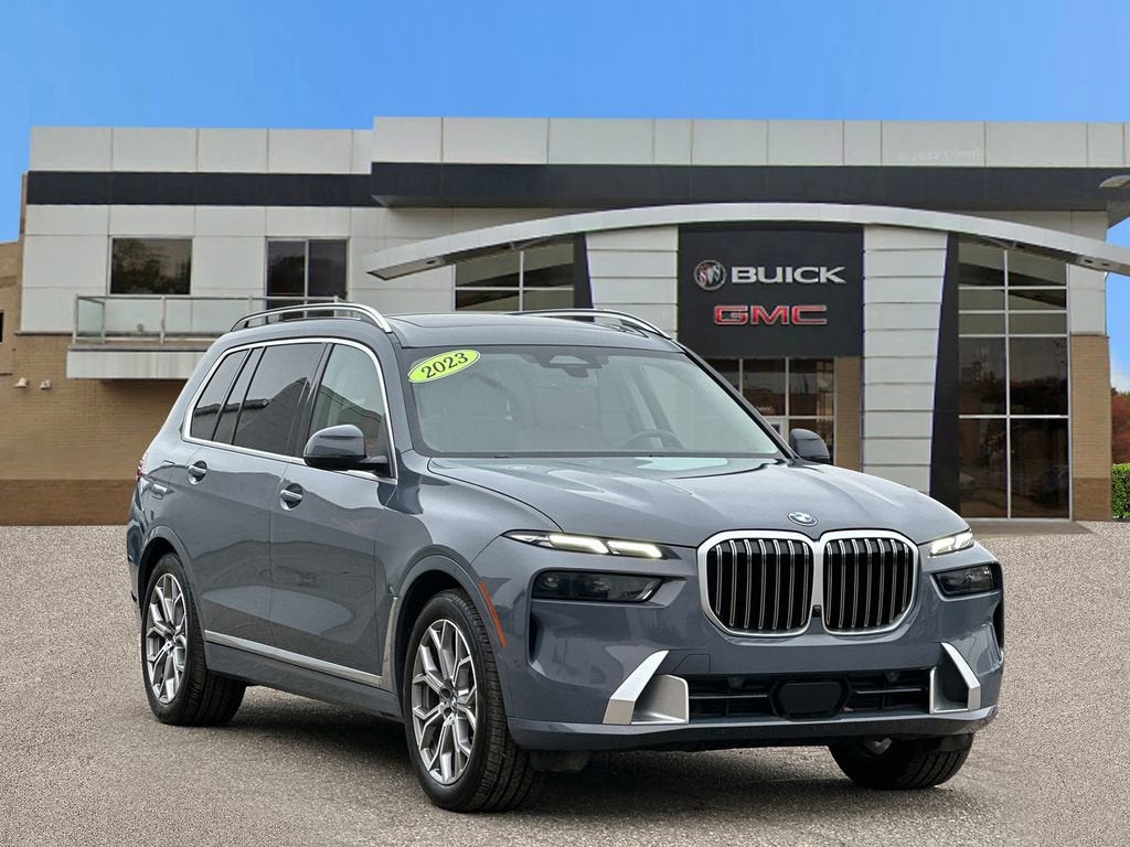 2023 BMW X7 xDrive40i