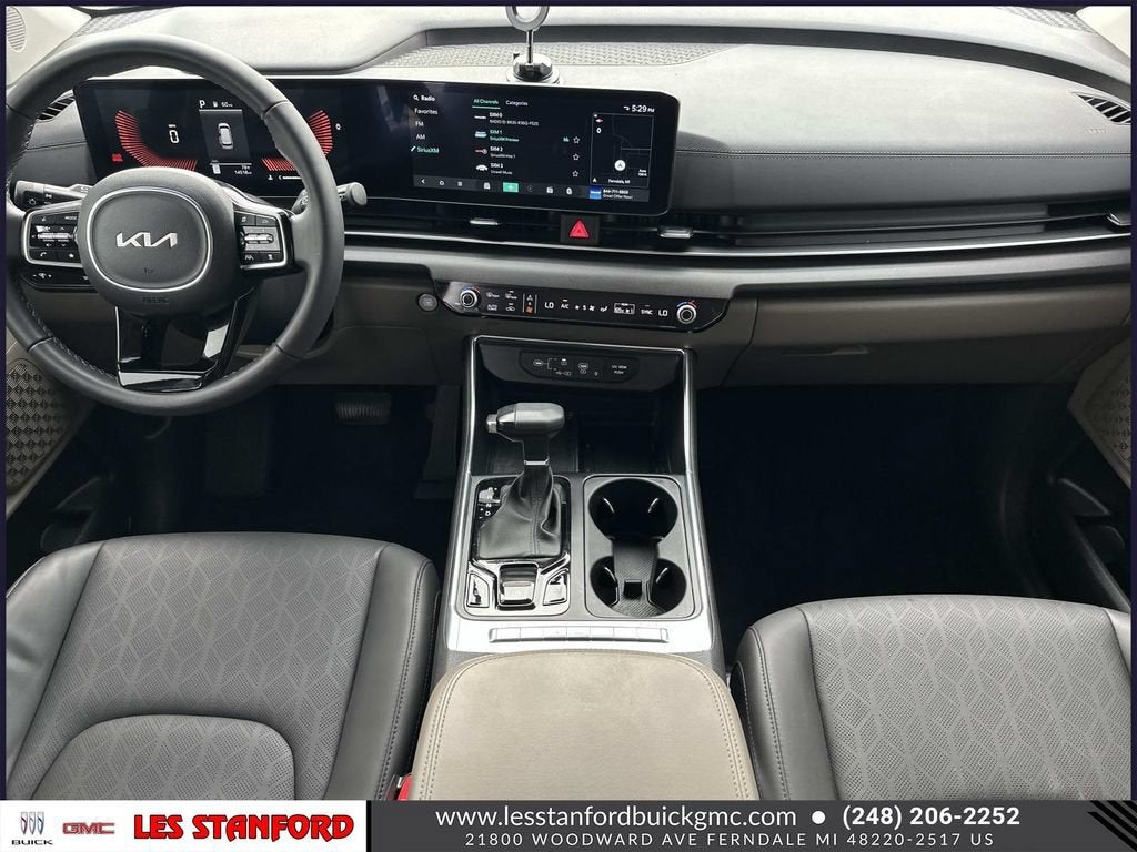 2025 Kia Carnival EX