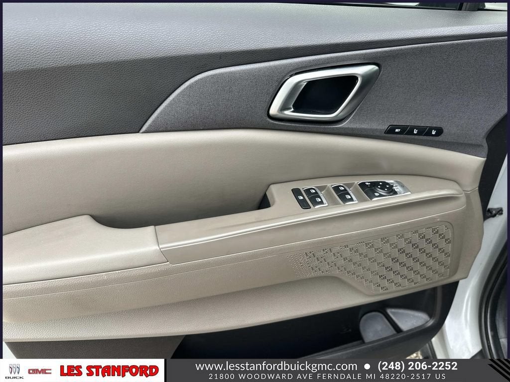 2025 Kia Carnival EX