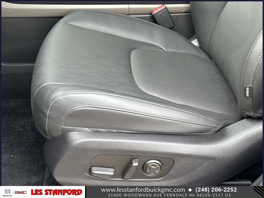 2025 Kia Carnival EX