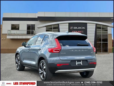 2023 Volvo XC40 Ultimate Bright Theme